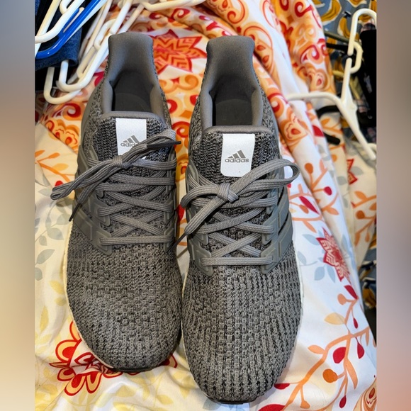 Adidas Ultraboosts - Picture 1 of 5